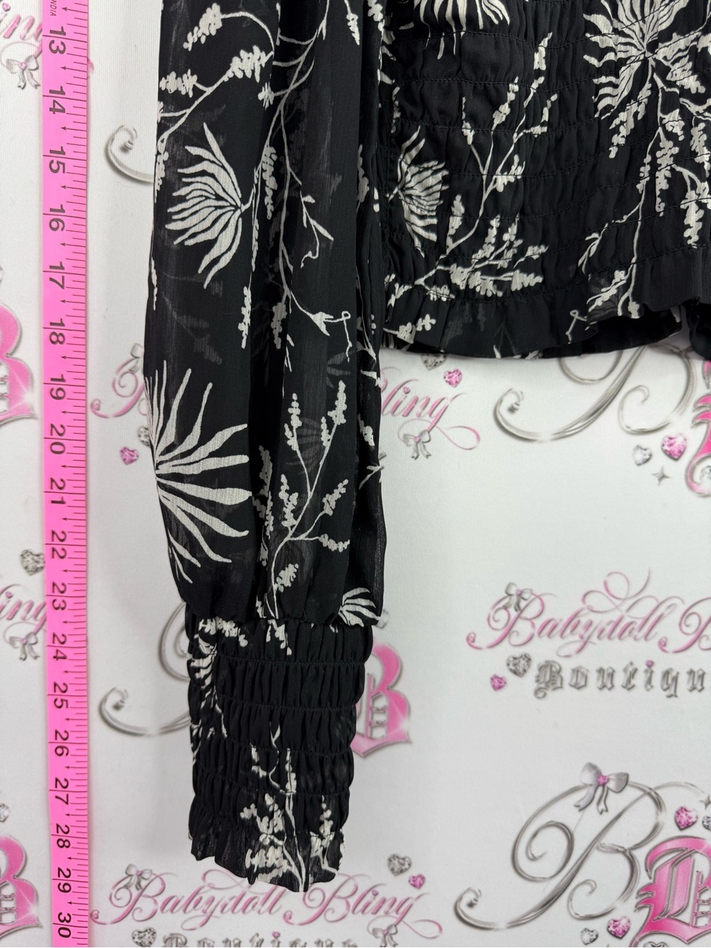 Dynamite blouse shirt smocked Black Floral Smocked Long-Sleeve Blouse - Picture 3 of 10